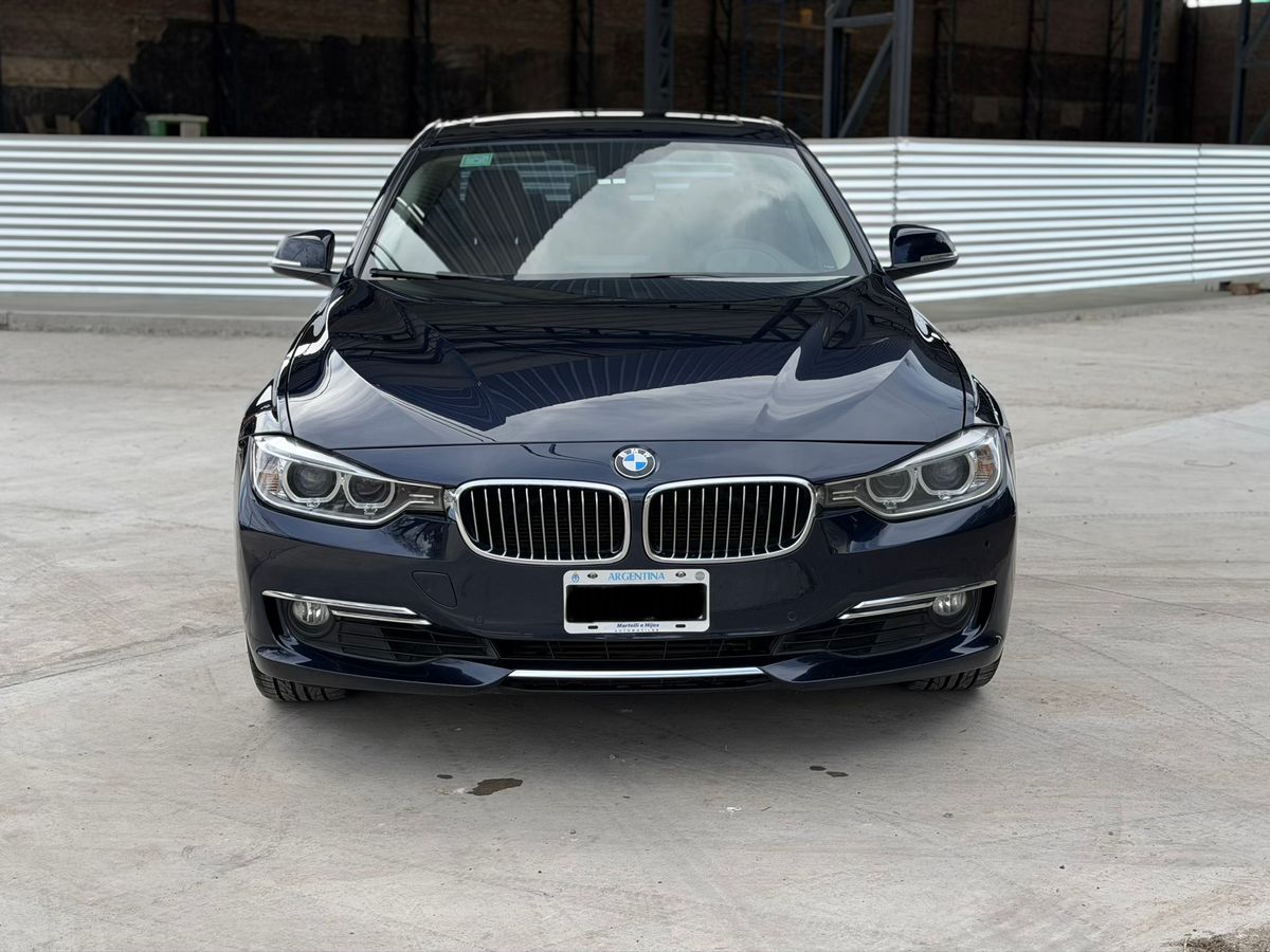 Foto de BMW 328I SEDAN LUXURY/SPORT L/12