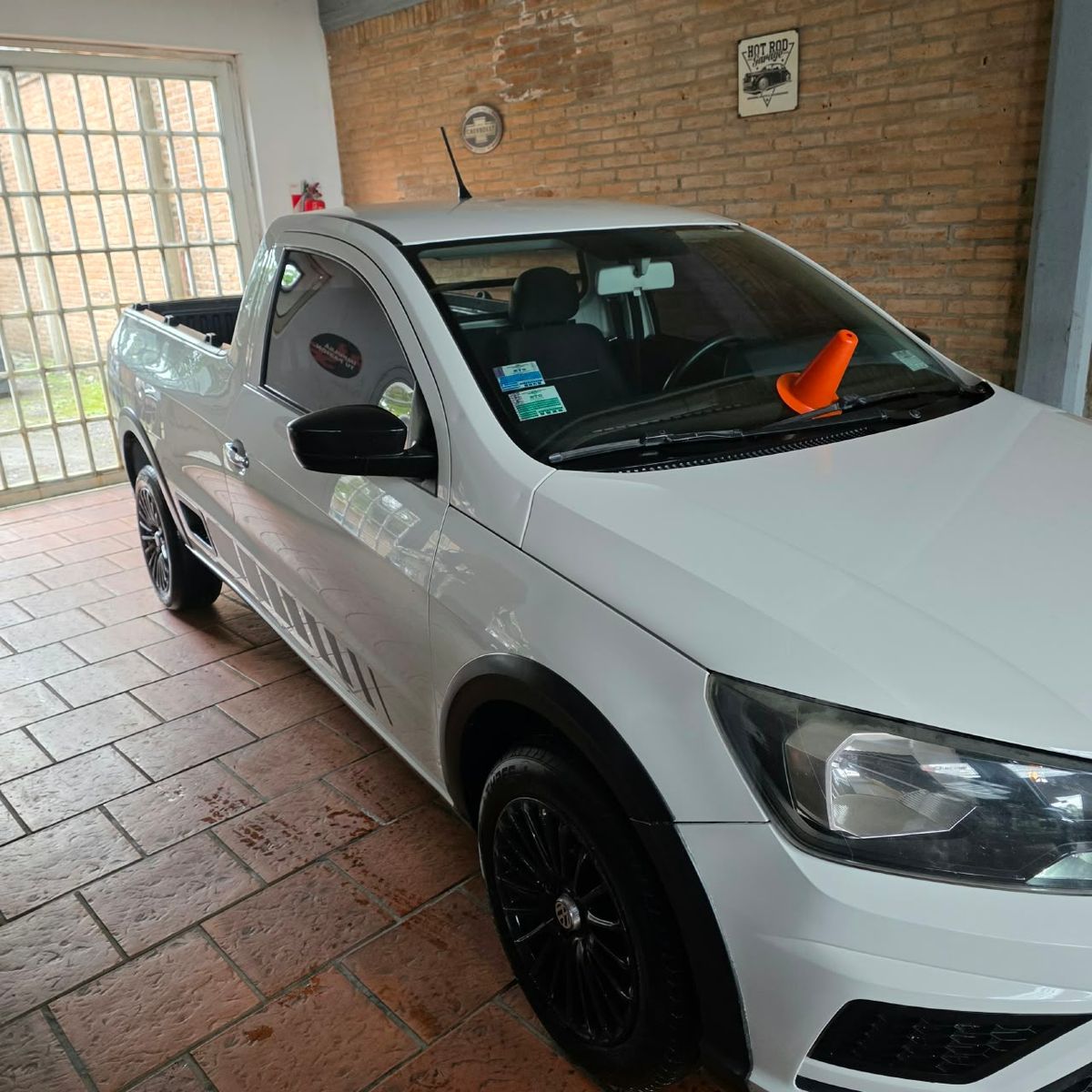 Foto de VOLKSWAGEN SAVEIRO 1.6 L/13 AA+PS+SAFETY