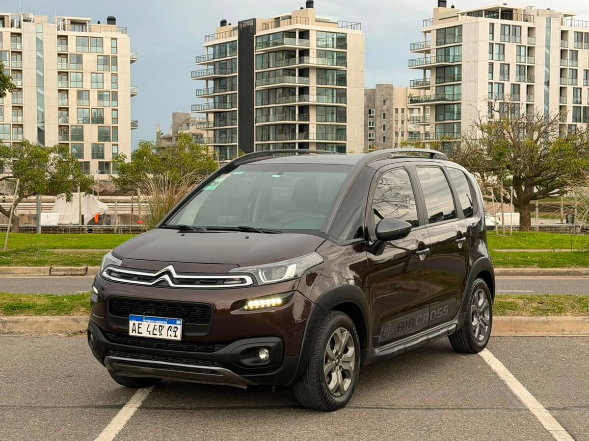 Foto de CITROEN C 3 AIRCROSS 1.6 FEEL AT