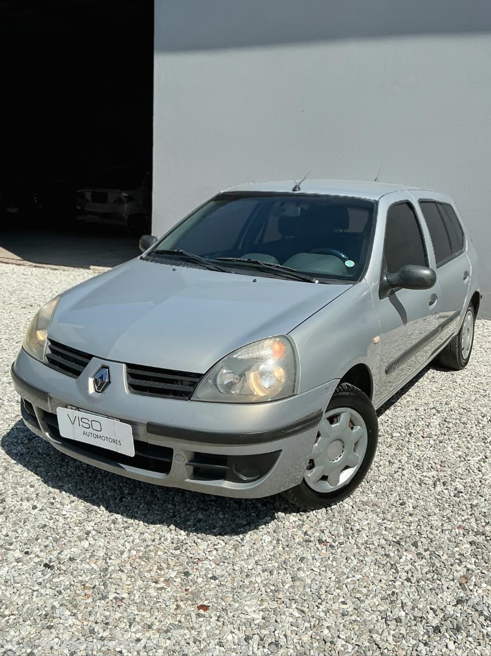 Foto de RENAULT CLIO 2 F2 1.5 5 P. CONFORT TD