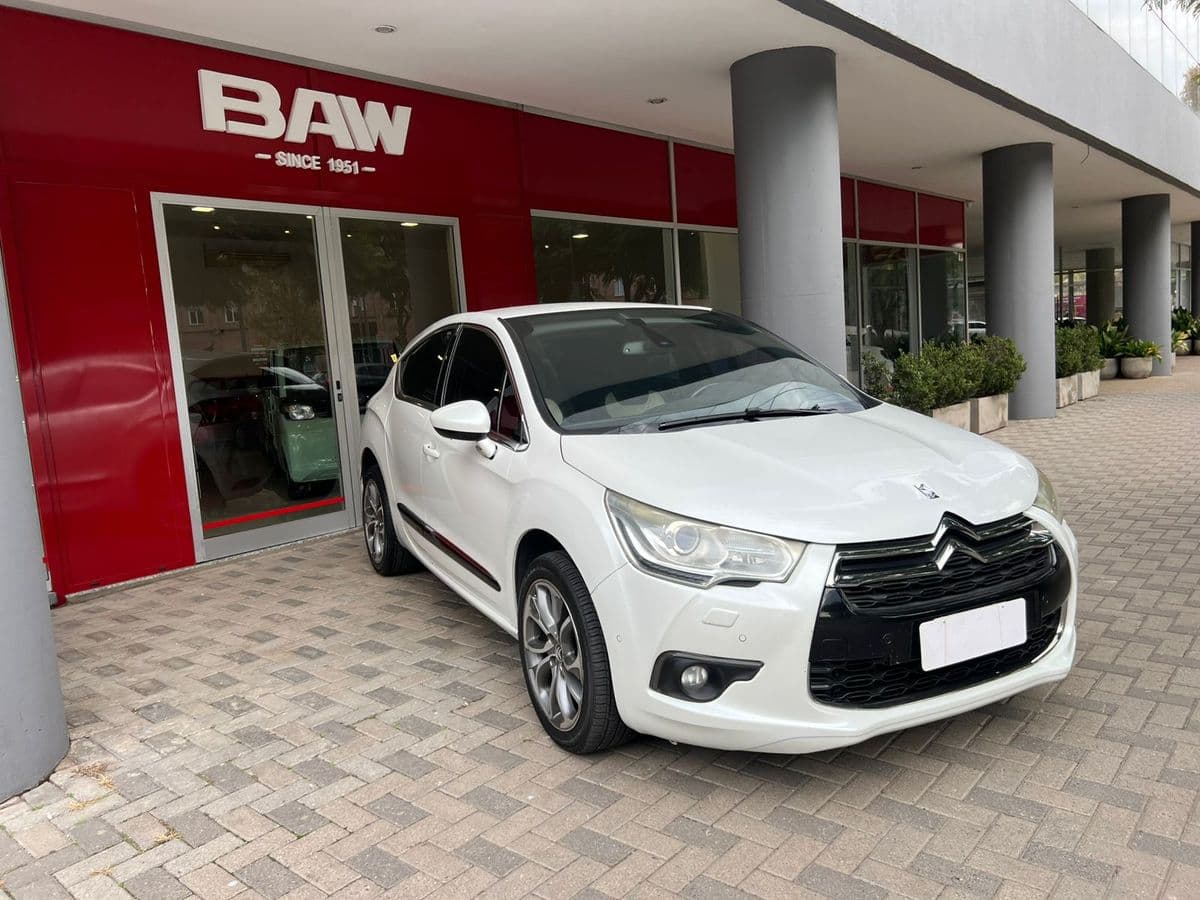 Foto de DS AUTOMOBILES DS4 1.6 THP SO CHIC