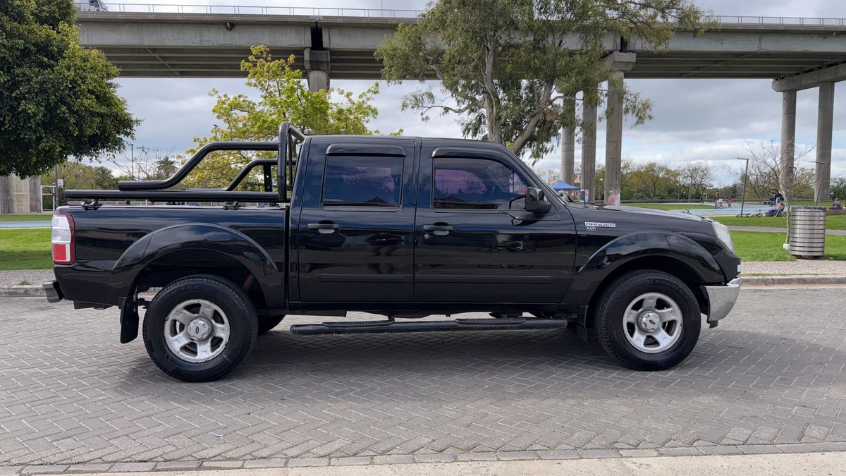 Foto de FORD RANGER 3.0 TDI DC 4X2 L/10 XLT