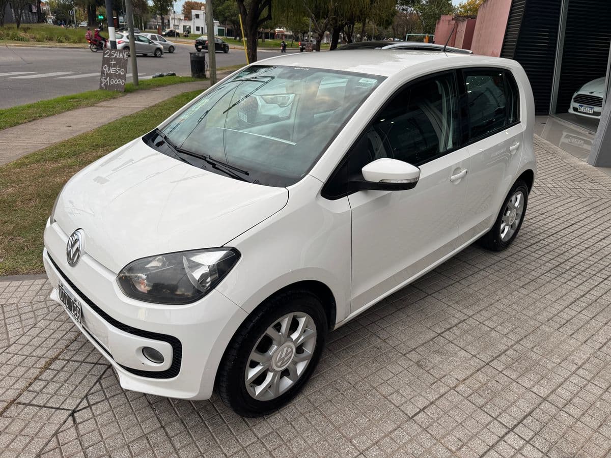 Foto de VOLKSWAGEN UP! 5 PTAS HIGH