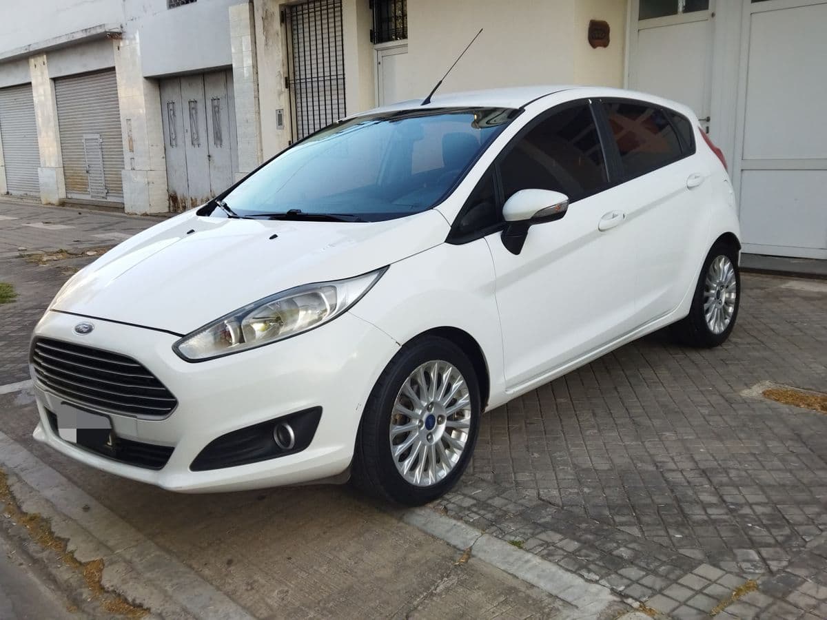 Foto de FORD FIESTA 1.6 5P SE (KD)