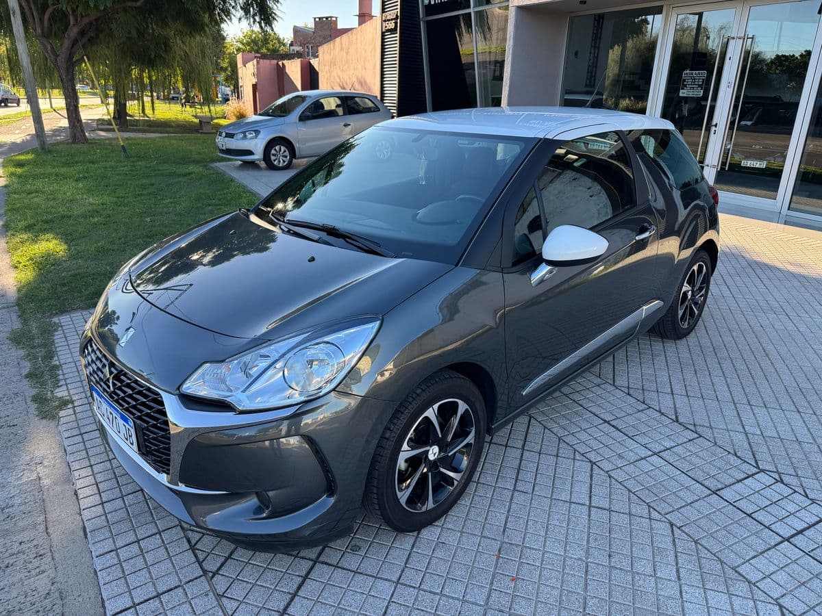 Foto de DS AUTOMOBILES DS3 1.6 VTI BE CHIC