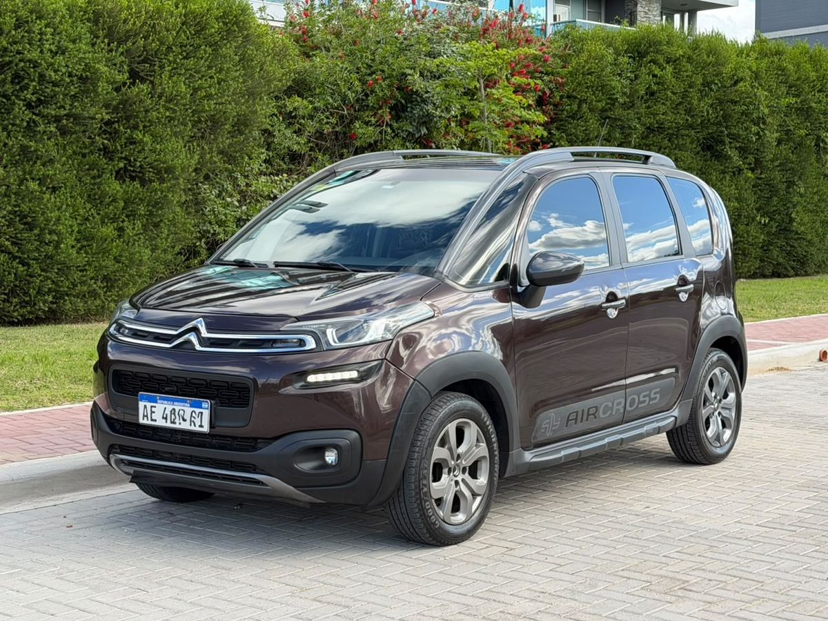Foto de CITROEN C 3 AIRCROSS 1.6 FEEL AT