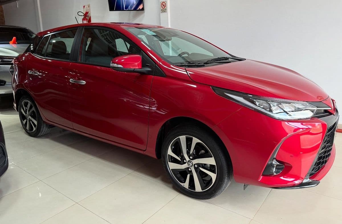 Foto de TOYOTA YARIS 1.5 5 PTAS S CVT L/22