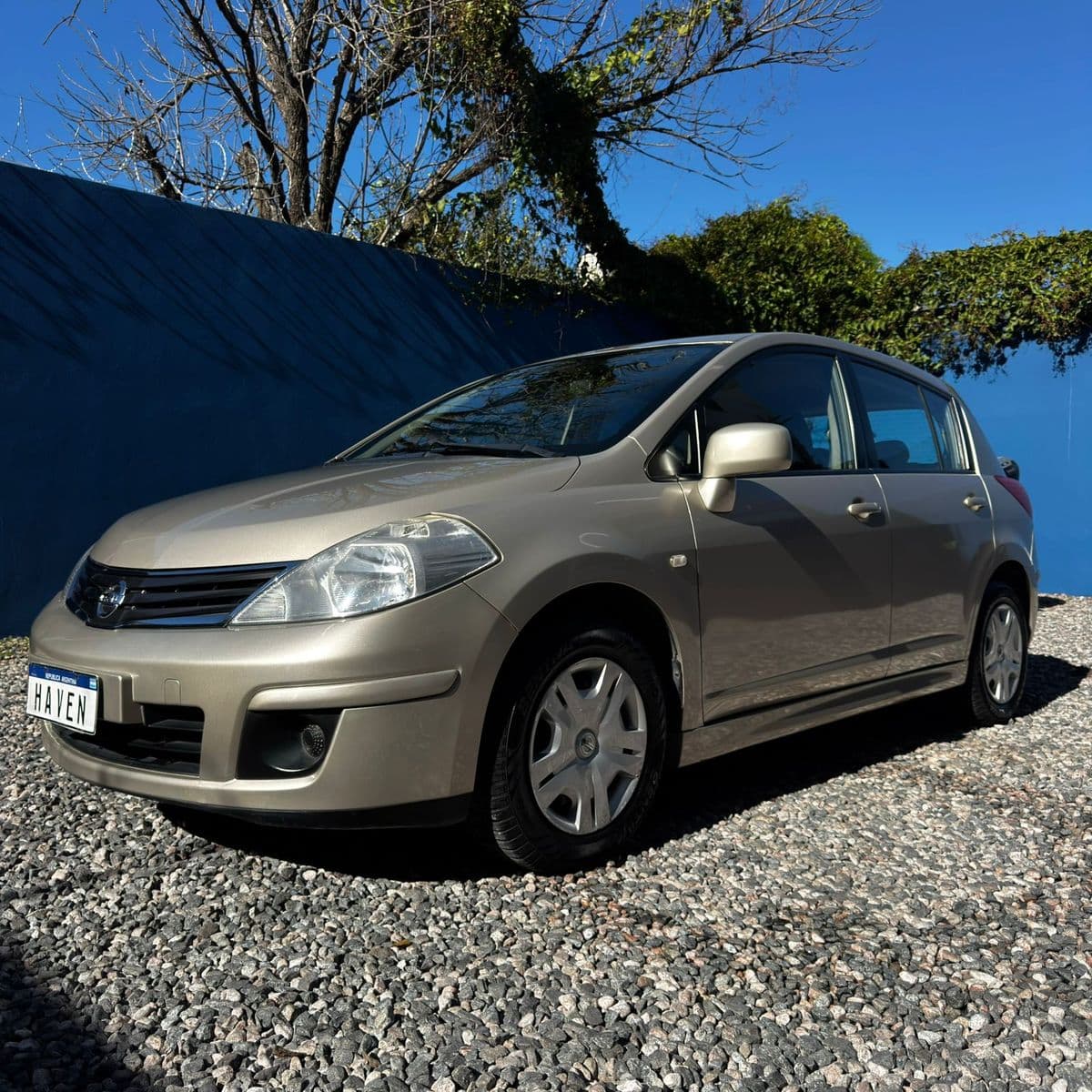 Foto de NISSAN TIIDA 1.8 5 PTAS VISIA