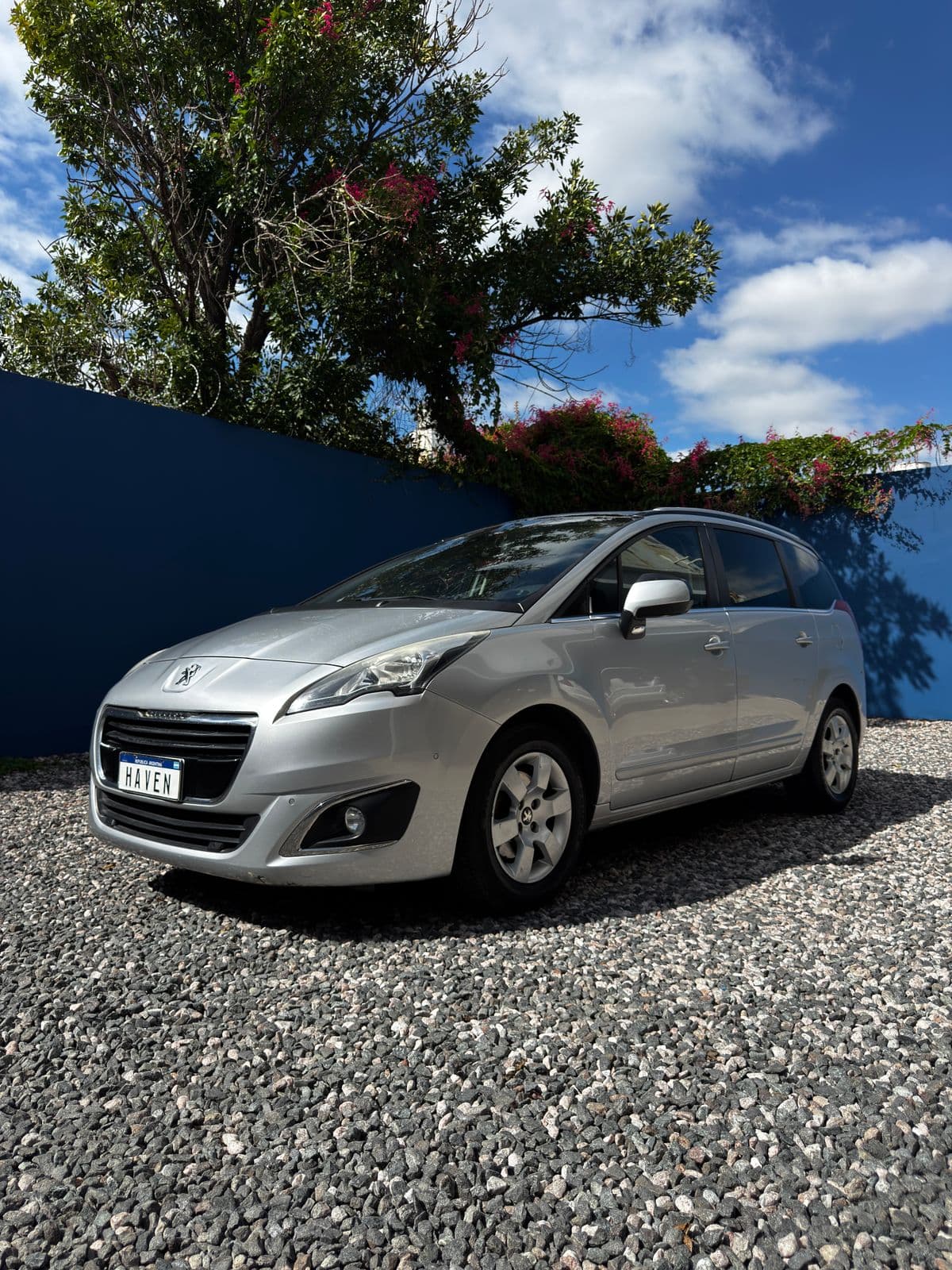 Foto de PEUGEOT 5008 1.6 FELINE TIPTRONIC