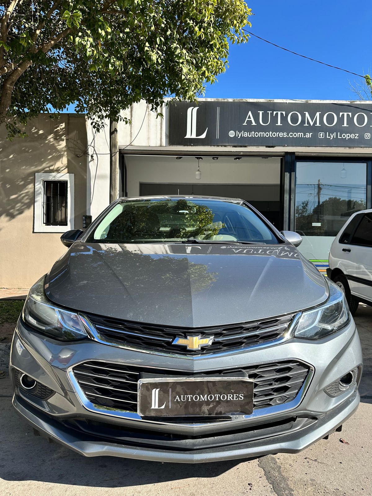 Foto de CHEVROLET CRUZE 1.4 4 PTAS LTZ