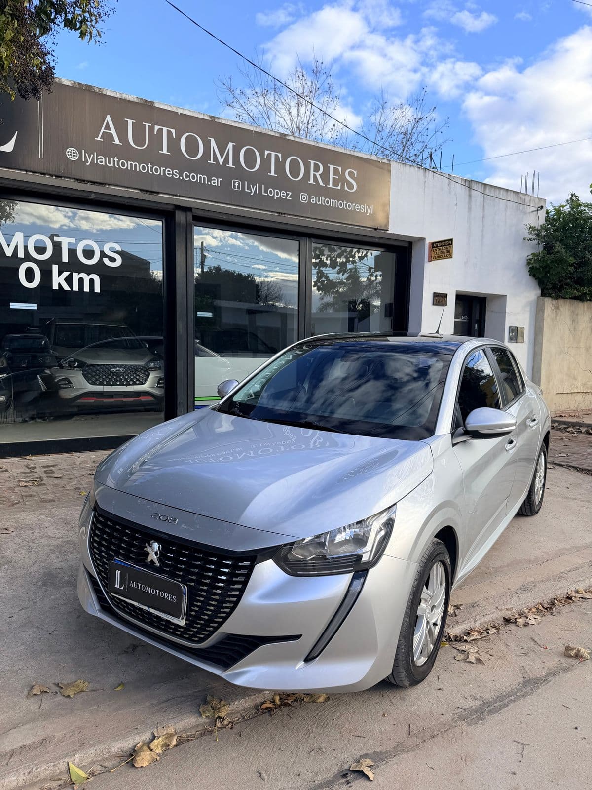 Foto de PEUGEOT 208 L/20 1.6 ACTIVE