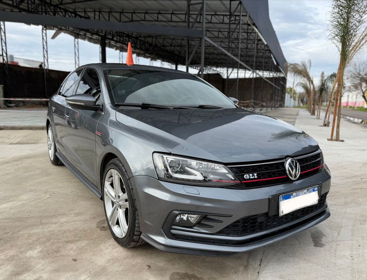 Foto de VOLKSWAGEN VENTO 2.0 TSI GLI+NAV DSG L/17