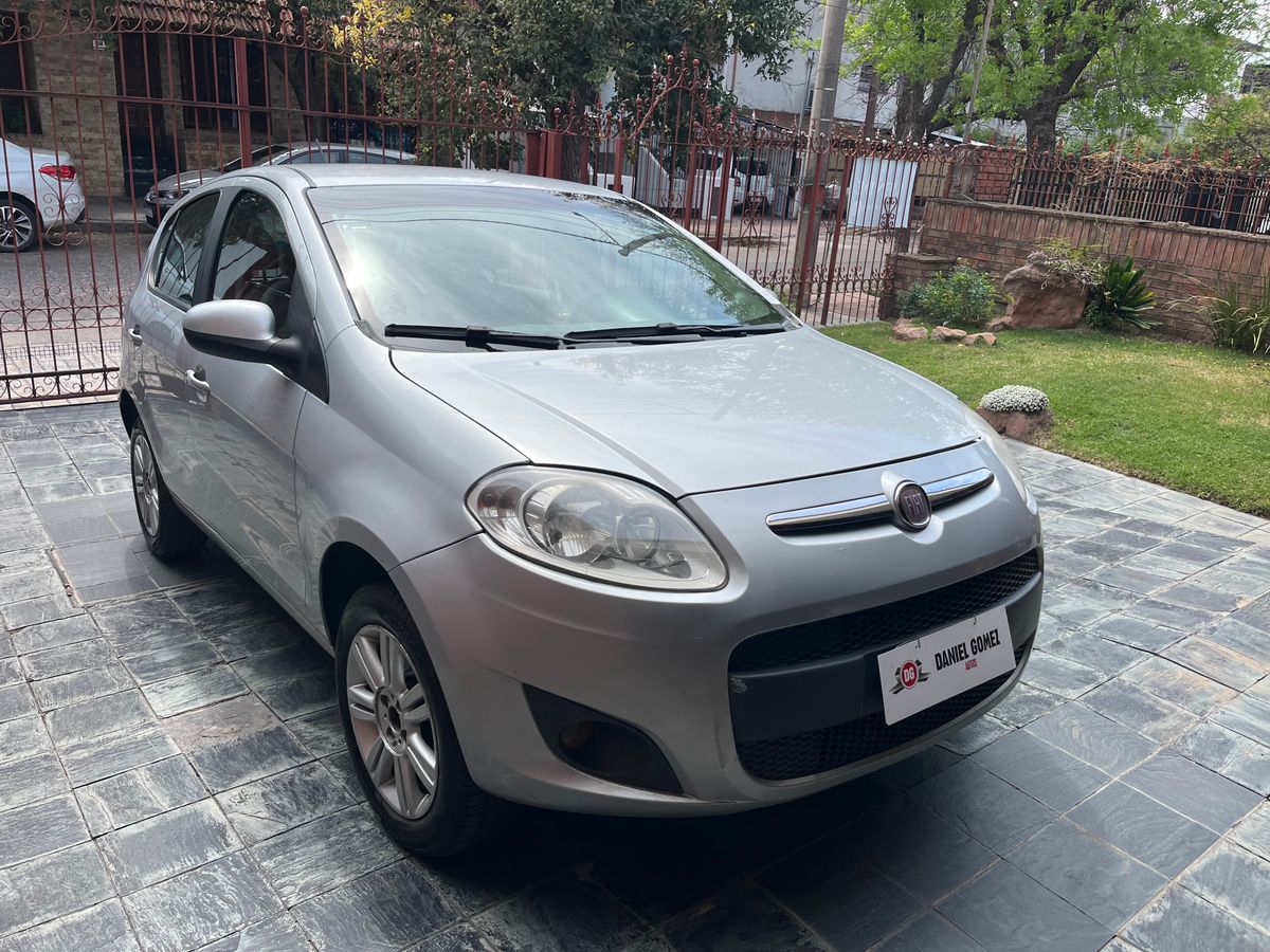 Foto de FIAT PALIO 1.6 5 P ESSENCE L/13