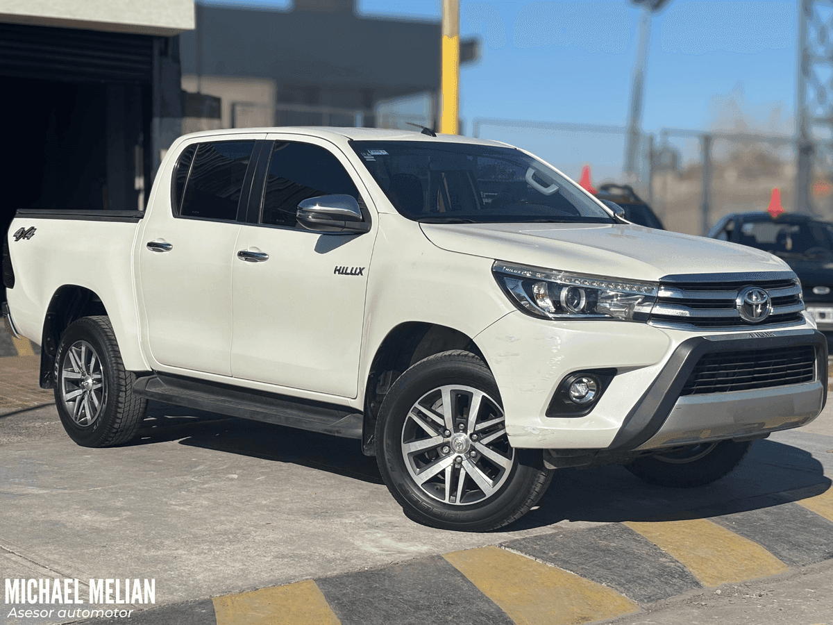 Foto de TOYOTA HILUX L/16 2.8 DC 4X4 TDI SRX