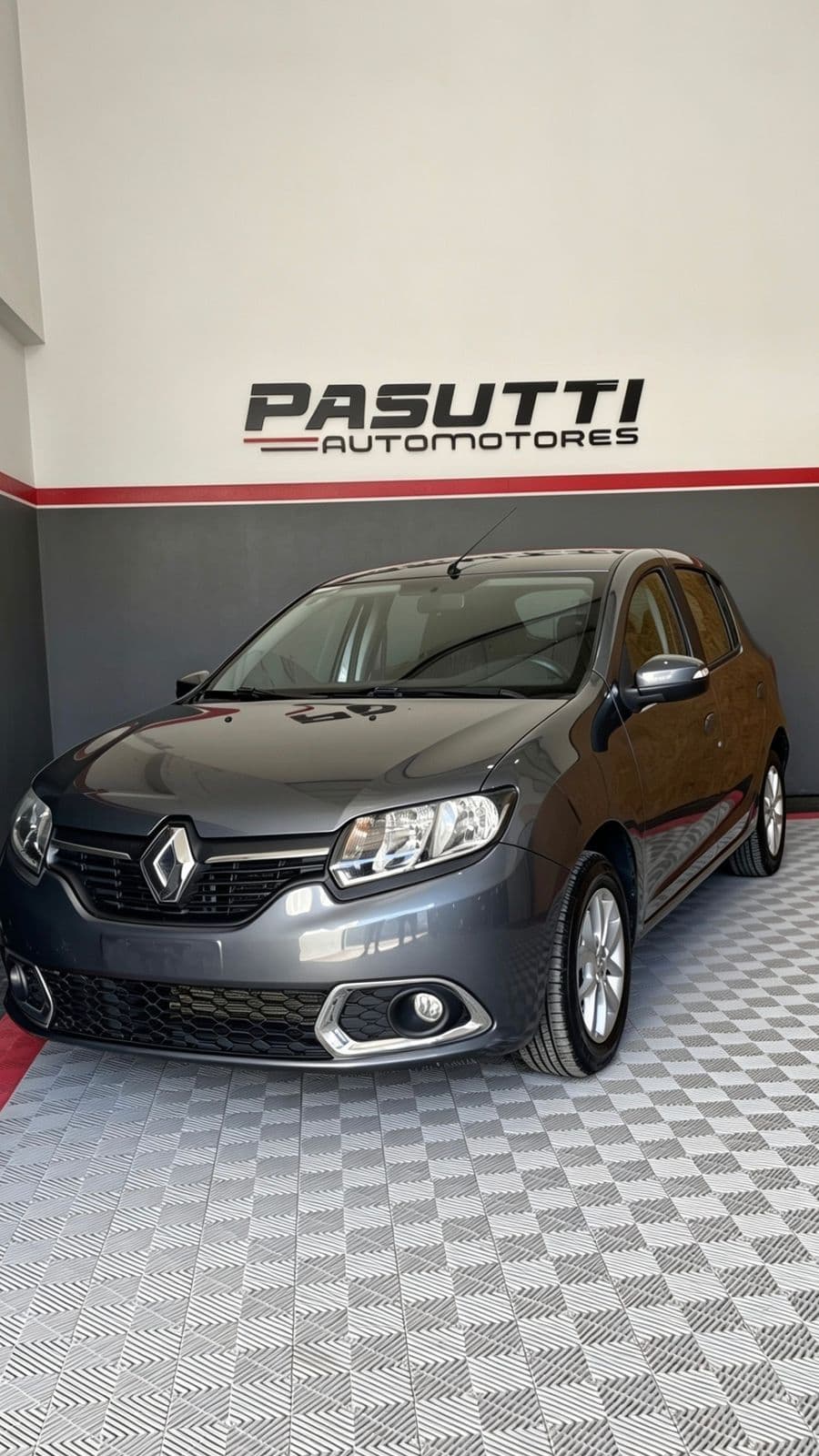Foto de RENAULT SANDERO II 1.6 16V PRIVILEGE