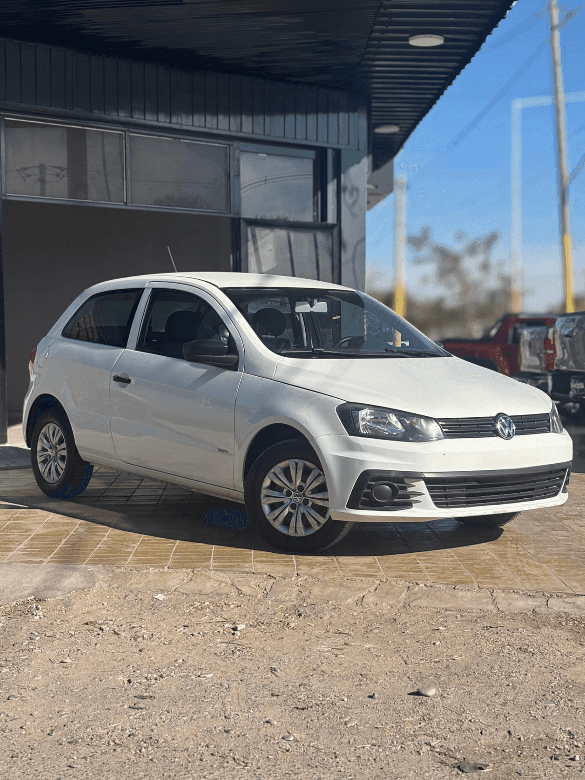 Foto de VOLKSWAGEN GOL TREND 1.6 3 P L/17