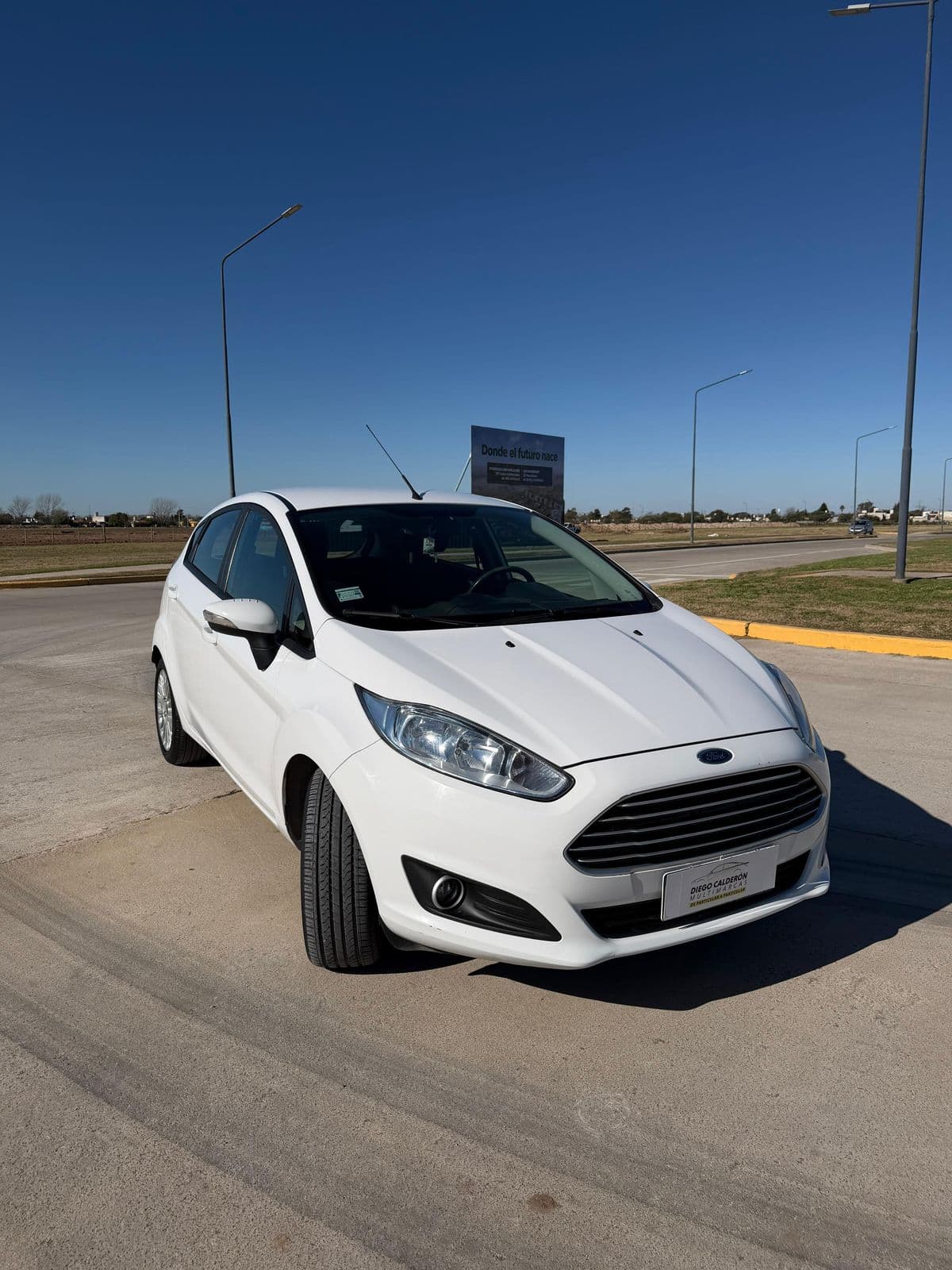 Foto de FORD FIESTA 1.6 5P SE (KD)